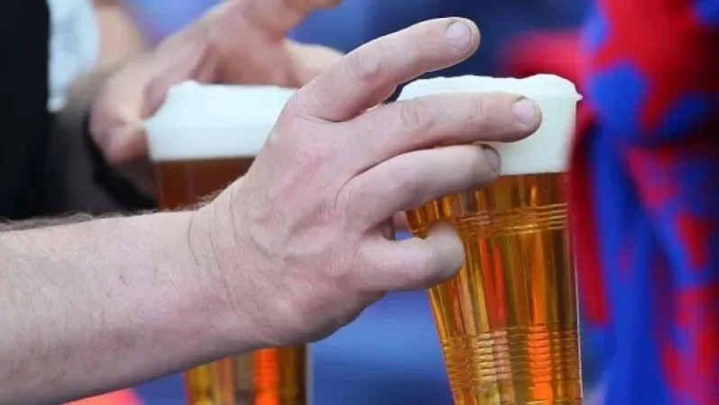 Քաթարում մեկնարկող ֆուտբոլի աշխարհի առաջնության խաղերի ժամանակ գարեջուր չեն խմի