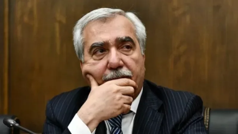 Հավանաբար «Գահերի տիրակալ» սերիալն է դիտել և նոր մտահաղացումներ են եկել իշխանության հետ կապված. Քոչարյանը` Սերժ Սարգսյանի մասին