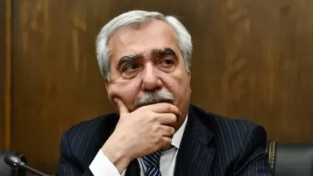 Հավանաբար «Գահերի տիրակալ» սերիալն է դիտել և նոր մտահաղացումներ են եկել իշխանության հետ կապված. Քոչարյանը` Սերժ Սարգսյանի մասին