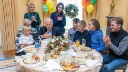 «Ջոյի սիրելի կոկոսով տորթը». Բայդենի կինը` ամուսնու ծննդյան օրվա մասին