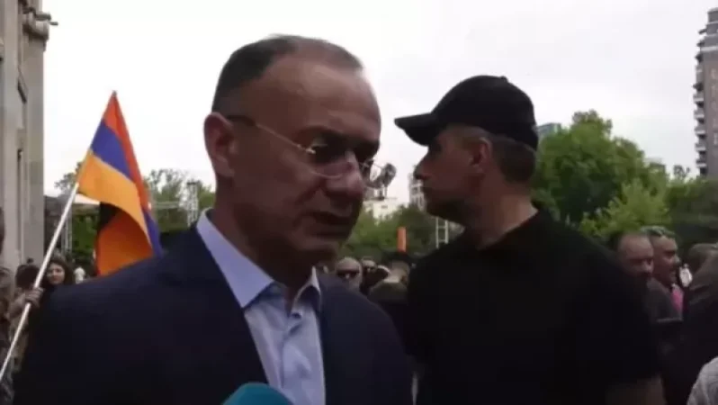 Անվտանգության գոտին ապահովելու հնարավորությունը կորցրել ենք. մենք ինչքա՞ն պետք է հետ քաշվենք. Սեյրան Օհանյան