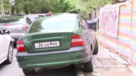 ՏԵՍԱՆՅՈՒԹ. Մայթը՝ հետիոտնին. Երեւանում մեկնարկել է հատուկ արգելապատնեշների տեղադրման ծրագիրը