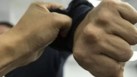 «Դաստիարակչական ապտակ եմ տվել». ծեծկռտուք` Արցախի պատգամավորների միջև