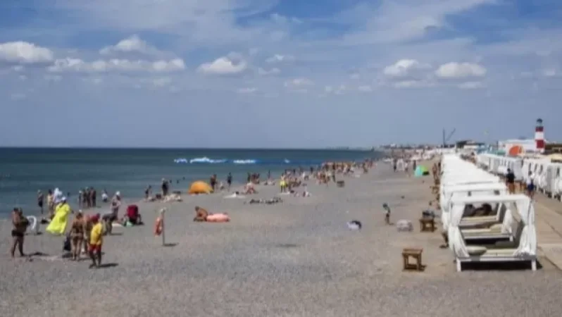 Ղրիմում մոտ 50 000 զբոսաշրջիկ կա․ նրանց խոստանում են դուրս բերել լաստանավերով