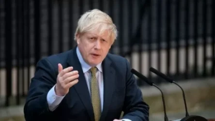 «Սուրբ Ծնունդին ձեռքներդ գրպաններդ տարեք». Ջոնսոնը կոչով է հանդես եկել