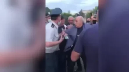 ՏԵՍԱՆՅՈՒԹ. Ինչպես են ոստիկանները ուժով բերման ենթարկում Խոսրով Հարությունյանին