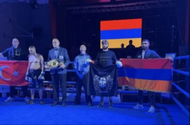 Հայ բռնցքամարտիկը հաղթեց թուրք մրցակցին և նվաճեց չեմպիոնական գոտին