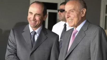 Քոչարյանն ու Հեյդար Ալիևը վրանի տակ քննարկել են Մեղրիի փոխանակման հարցը. ՊՆ նախարարն է ասել. Փաշինյան