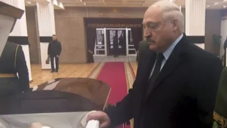 ԼՈՒՍԱՆԿԱՐՆԵՐ․ Լուկաշենկոն վերջին հրաժեշտն է տվել ԱԳ նախարար Մակեյին