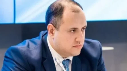 Մետր-մետր կապիտուլյանտը հող է հանձնում. Միհրան Հակոբյանը