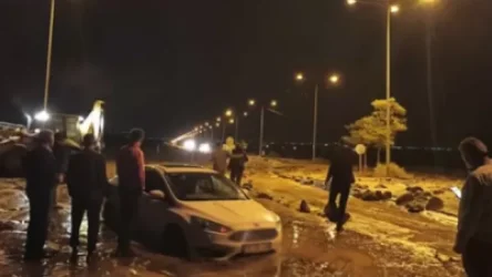 Ջրհեղեղի հետևանքով Նախիջևան-Թուրքիա մայրուղին պարալիզացվել է