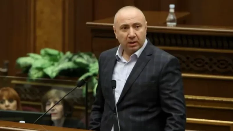 Արցախում վճռվում է Հայաստանի ճակատագիրը․ փախուստ իրականությունից. Թևանյան