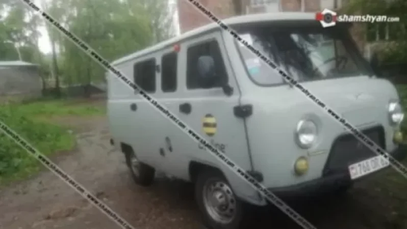 Driver of UAZ Strikes 81-Year-Old Woman in Schoolyard, Fatal Incident