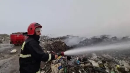 ԼՈՒՍԱՆԿԱՐՆԵՐ․ Արդեն 4-րդ օրն է ինչ Մասիս քաղաքի աղբավայրում հրդեհաշիջման աշխատանքները շարունակվում են
