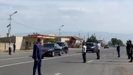 ՏԵՍԱՆՅՈՒԹ. Սարդարապատ ժամանեց Արմեն Սարգսյանը, ապա նաև Նիկոլ Փաշինյանը