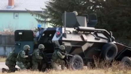 Կոսովոյի հատուկ ջոկատայինները բառացիորեն շրջափակել են Կոսովսկա Միտրովիցա քաղաքը. սերբ պաշտոնյա