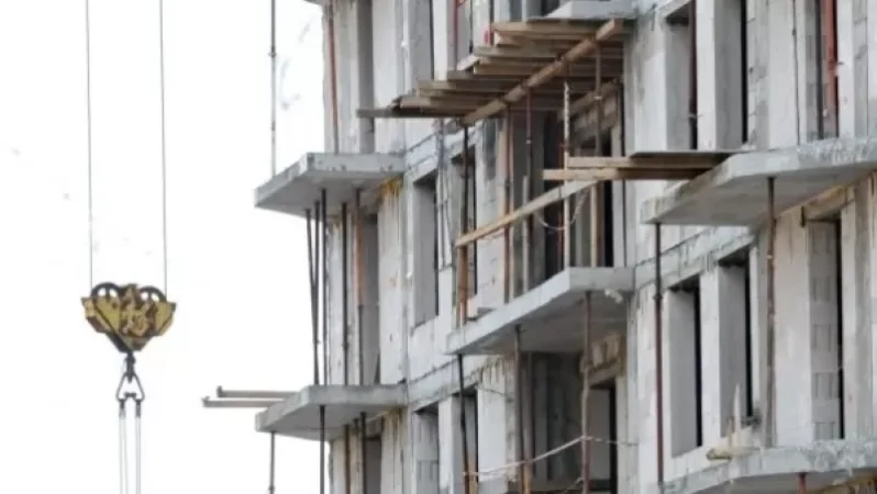 «Երազ» թաղամասում կառուցվող էլիտար շենքերից մեկից տղամարդ է ընկել ու մահացել. ԶԼՄ