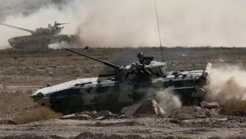 Գիշերը հարավ-արևելյան ուղղությամբ խոցվել է թշնամական 1 տանկ, մնացածները հետ են քաշվել