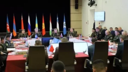 ՌԴ-ում Արտակ Դավթյանը մասնակցել է ԱՊՀ անդամ պետությունների զինված ուժերի շտաբերի պետերի կոմիտեի նիստին