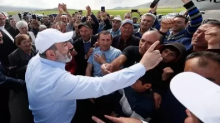 Փաշինյանի այցերի ժամանակ հատուկ հավաքագրված շրջիկ-աջակիցներ խմբեր են բերվում․ «Հրապարակ»