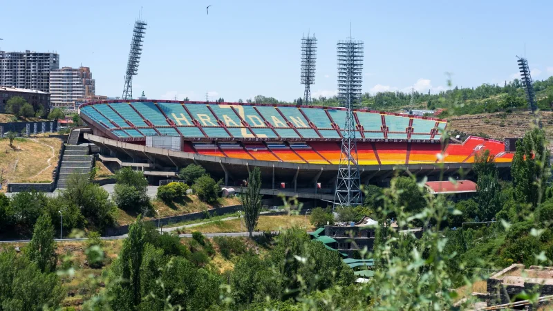 «Հրազդան մարզահամալիր» ՓԲԸ-ի տարածքից 1,5 հեկտար կնվիրաբերվի Երևան համայնքին