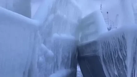 ՏԵՍԱՆՅՈՒԹ․ Բայկալ լճում խարսխված նավերը սառցակալել են