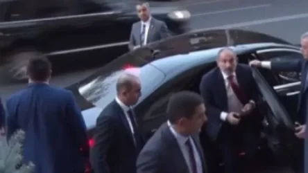 ՈՒՂԻՂ. «Իմ քայլը» խմբակցության նիստին ներկա է Նիկոլ Փաշինյանը