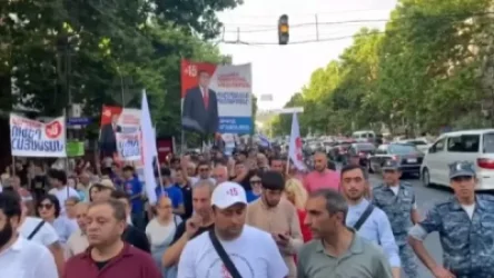 ՏԵՍԱՆՅՈՒԹ. Ոստիկանները «առևանգել» են Դեմոկրատական կուսակցության մեքենան. Արզաքանցյանը տեսանյութ է հրապարակել