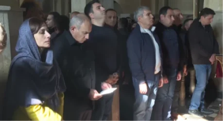 Նա ասաց. «ես 70 տարեկան եմ, բայց առաջին անգամ եմ մասնակցում պատարագին». Նիկոլ Փաշինյան