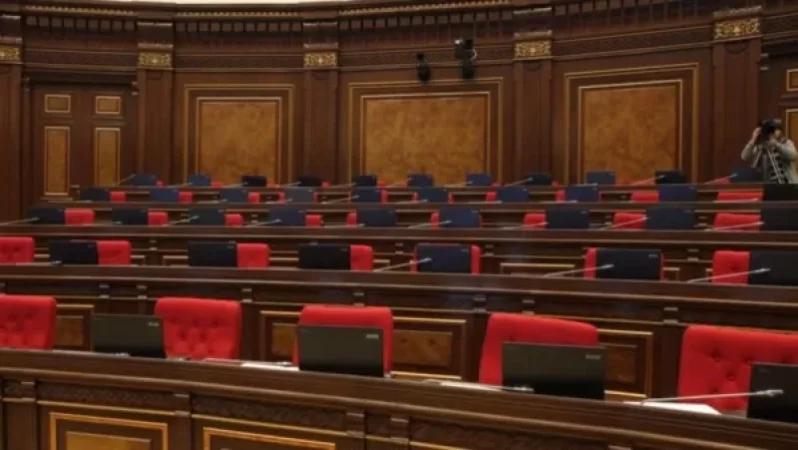 ԱԺ նիստը կրկին չկայացավ