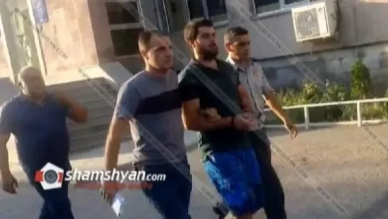 Արտաշատում առանձնակի դաժանությամբ 59-ամյա կնոջը սպանած 21-ամյա կասկածյալին տեղափոխում են հոգեկան առողջության կենտրոն