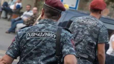 Կարմիր բերետավորները ներխուժել են «Հայաստան» դաշինքի՝ Փաշինյանի հավաքի վայրին մոտ գտնվող շտաբ. 5 մարդ բերման է ենթարկվել
