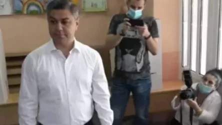 Արթուր Վանեցյանն ընտրություններին մասնակցեց՝ քվեարկելով հանուն արժանապատիվ և բարեկեցիկ Հայաստանի