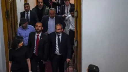 Եթե Փաշինյանի թիմի պատգամավորներից մեկը հեռանա, իշխող խմբակցությունը կկորցնի կայուն մեծամասնությունը. «Հրապարակ»