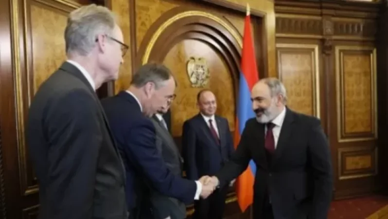 Նիկոլ Փաշինյանը հանդիպել է ԵՄ երկրների ԱԳ նախարարների հետ