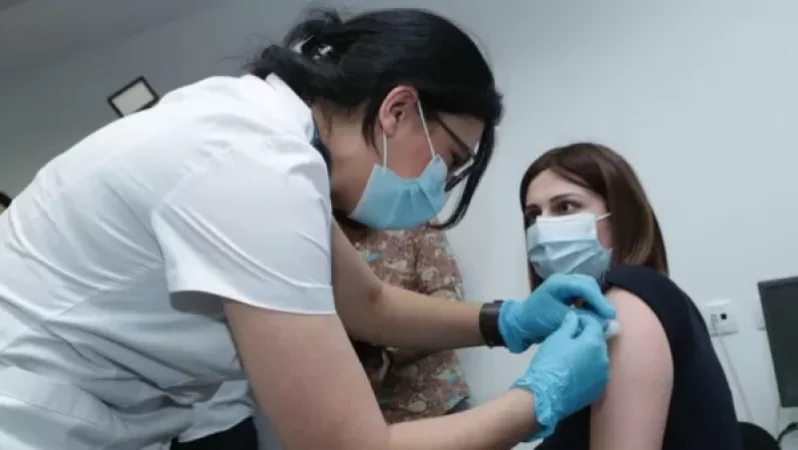 Անահիտ Ավանեսյանը ստացել է կորոնավիրուսային հիվանդության դեմ պատվաստման 2-րդ դեղաչափը