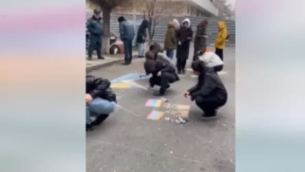 ՏԵՍԱՆՅՈՒԹ. Արցախցի երեխաներն ակցիա են իրականացնում ՄԱԿ-ի գրասենյակի առջև