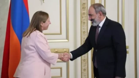 Փաշինյանն ընդունել է Հայաստանում ԱՄՆ արտակարգ և լիազոր դեսպան Լին Թրեյսիին