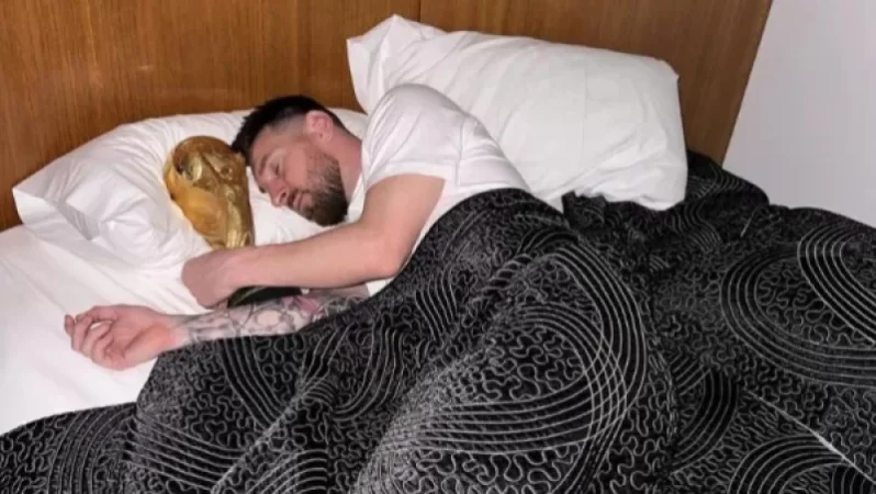 PHOTOS: Messi Sleeps with World Cup in His Arms