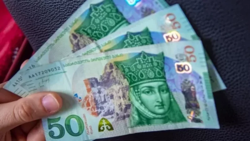 Հայաստանի և Վրաստանի արժույթները դարձել են աճի համաշխարհային առաջատարներ` ռուսների հոսքի շնորհիվ. Bloomberg