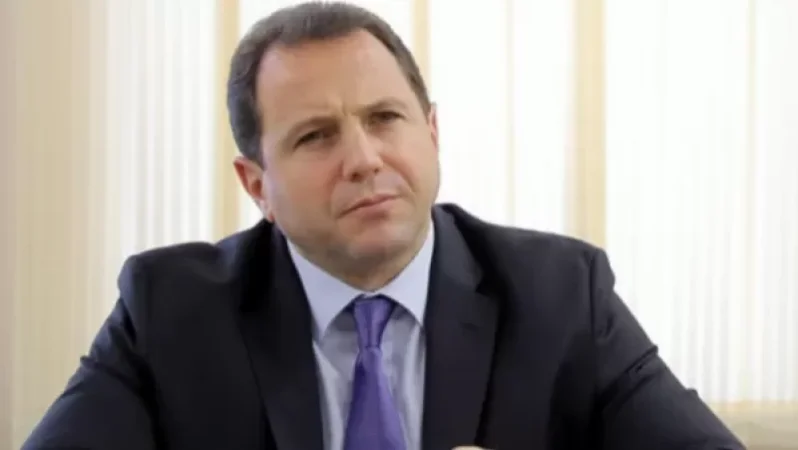 ԱԳՆ-ն՝ բարդ օղակ. նախարարի թեկնածուների փնտրտուքը չի ավարտվել. «Հրապարակ»