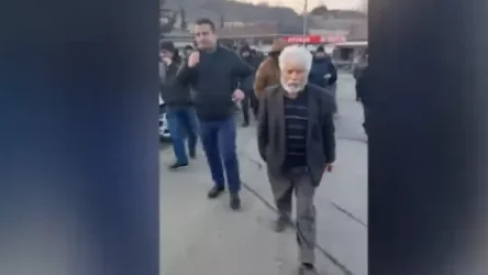 ՏԵՍԱՆՅՈՒԹ․ Մի խումբ արցախցիներ փորձել են մոտենալ Լաչինի միջանցքում գտնվող ադրբեջանցիներին