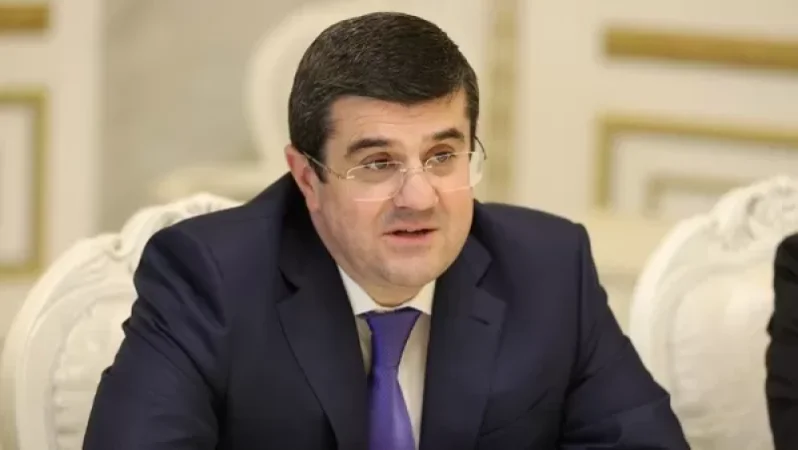 Արայիկ Հարությունյանը պատասխանեց Լավրովին