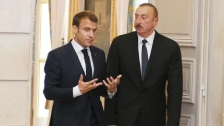 Մակրոնը Ալիևին կոչ է արել ապահովել Լաչինի միջանցքով ազատ տեղաշարժը