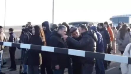 ԼՈՒՍԱՆԿԱՐՆԵՐ. Դեպի Լաչինի միջանցք շարժվող քաղաքացիներն արդեն անցակետի մոտ են