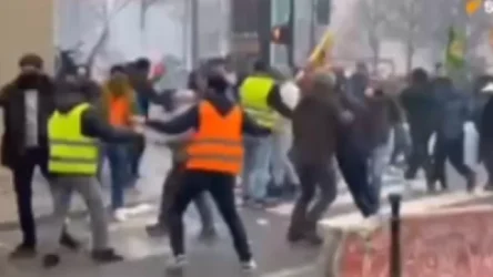 Փարիզում հարյուրավոր քրդեր ցույցի են դուրս եկել