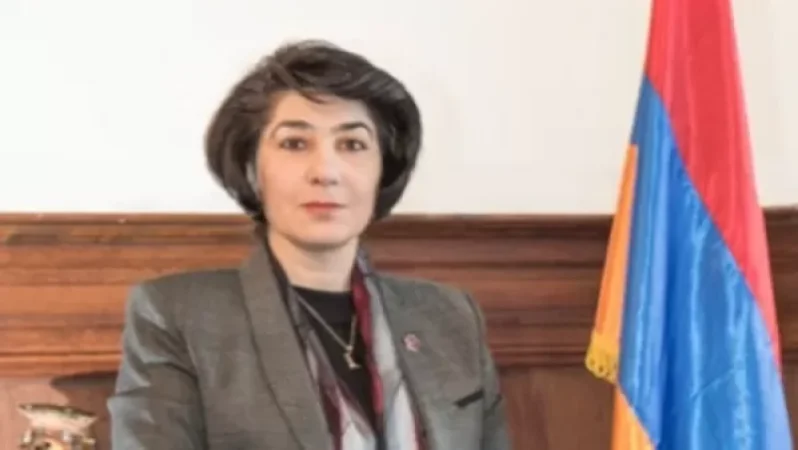 Ձյունիկ Աղաջանյանը հետ է կանչվել Ինդոնեզիայում, Մալայզիայում և Սինգապուրում ՀՀ դեսպանի պաշտոնից