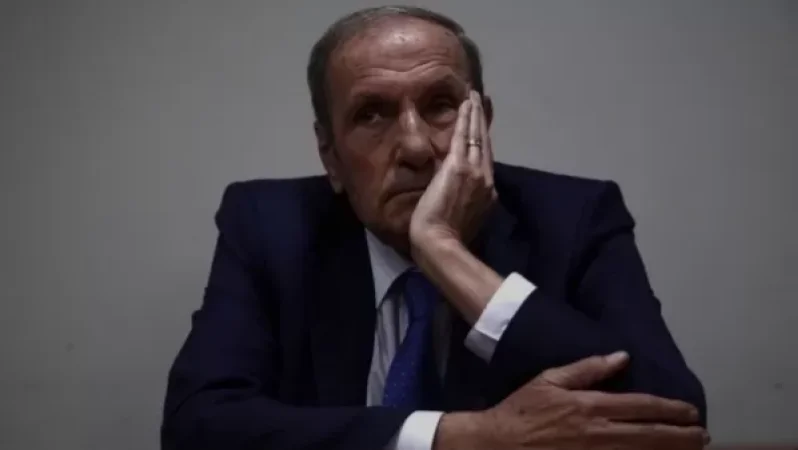 Լևոն Տեր-Պետրոսյանը հանդիպել է Հայաստանում Ռուսաստանի դեսպանին