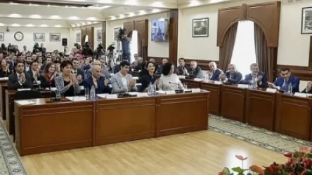 Ինչու են քաղաքապետարանում աշխատավարձերը բարձրացվում. իմքայալական անդամը նախագիծ ներկայացրեց