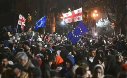 Ճայթրուկներ և քարեր` ոստիկանների ուղղությամբ. Թբիլիսի